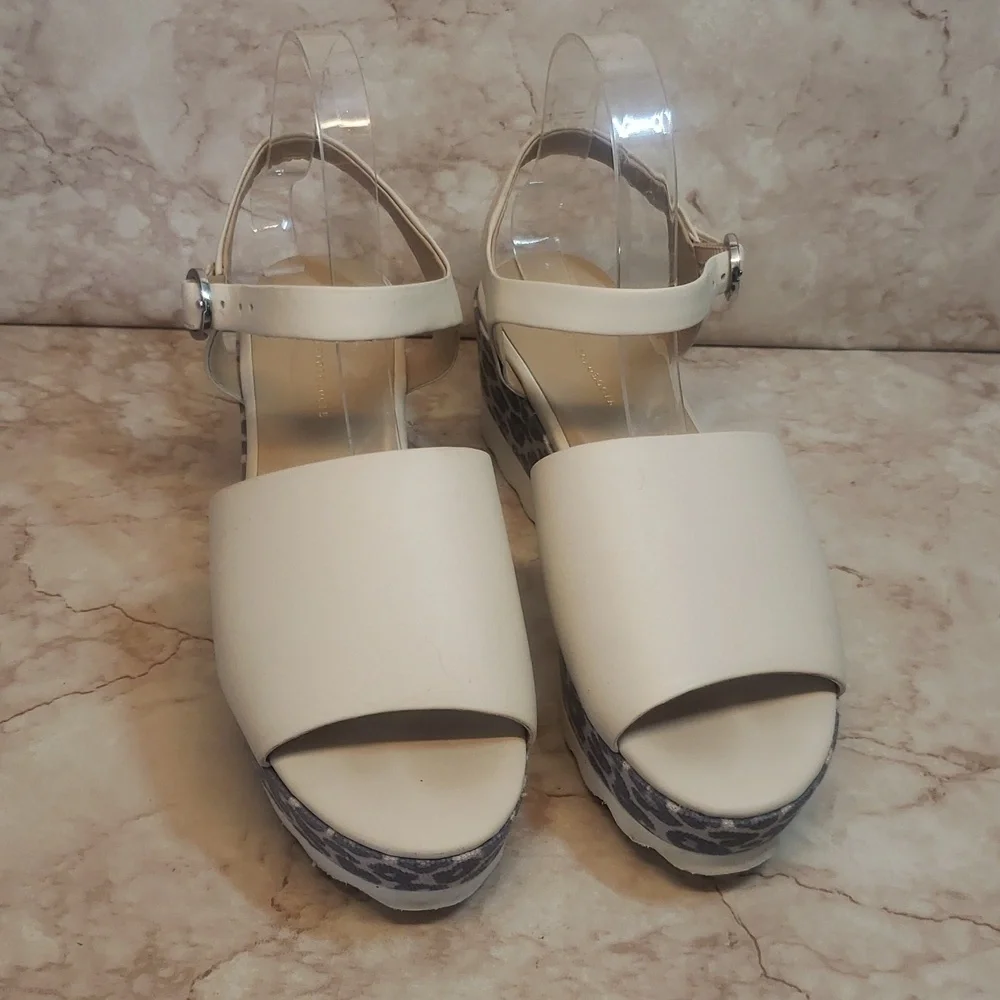 Antropologie Women's Cream And Gray Animal Print  Platform Sandals Size 40